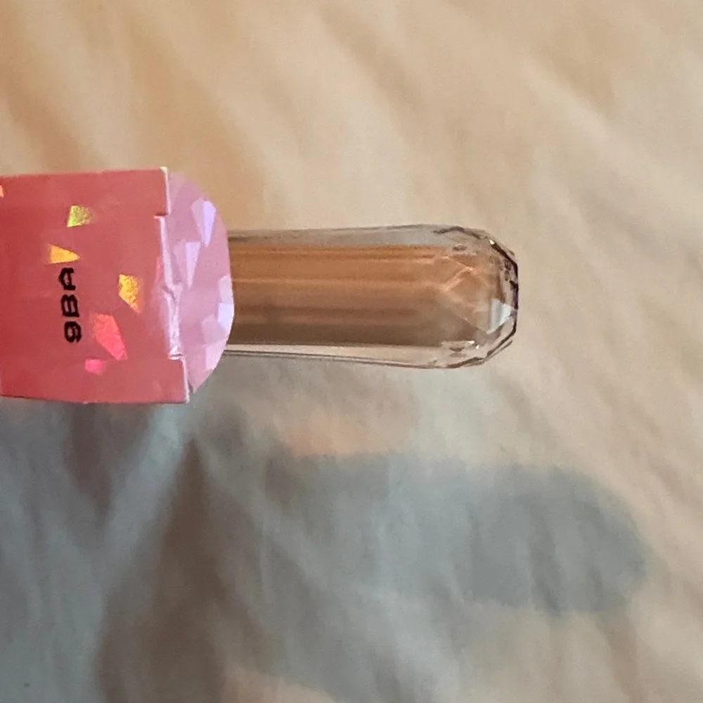 Jeffrey star‎ Magic Star concealer